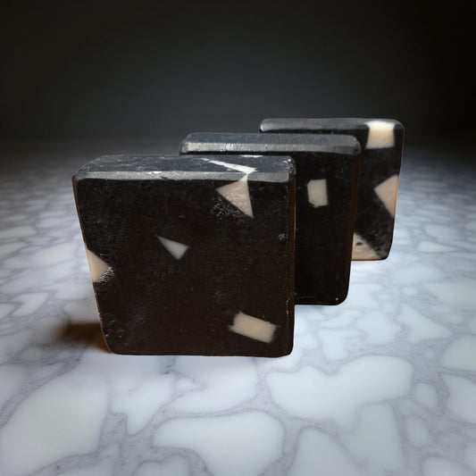 Activated Charcoal & Aloe Facial Cleansing Bar